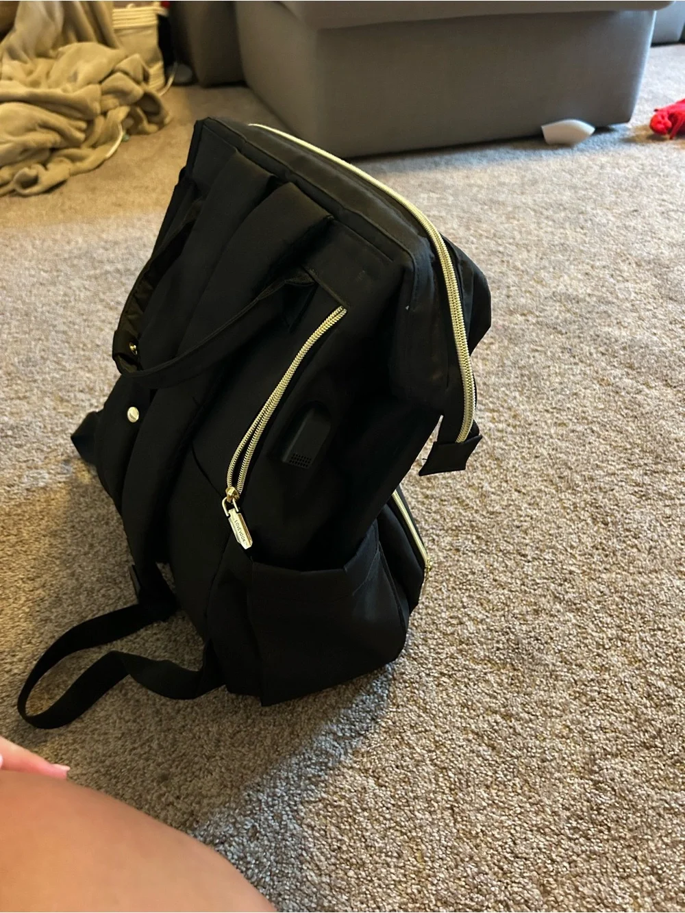 Lovevook Black Convertible Backpack/babybag